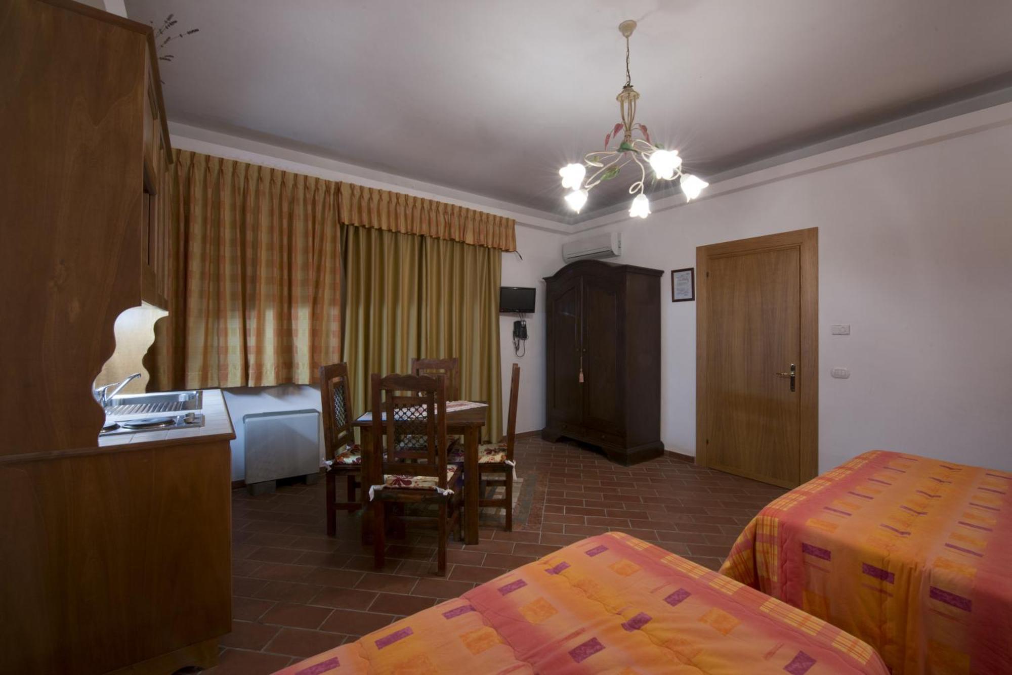 Cecco Di Nara Hotel Massarosa Quarto foto
